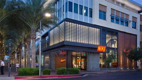 nike store scottsdale quarter.